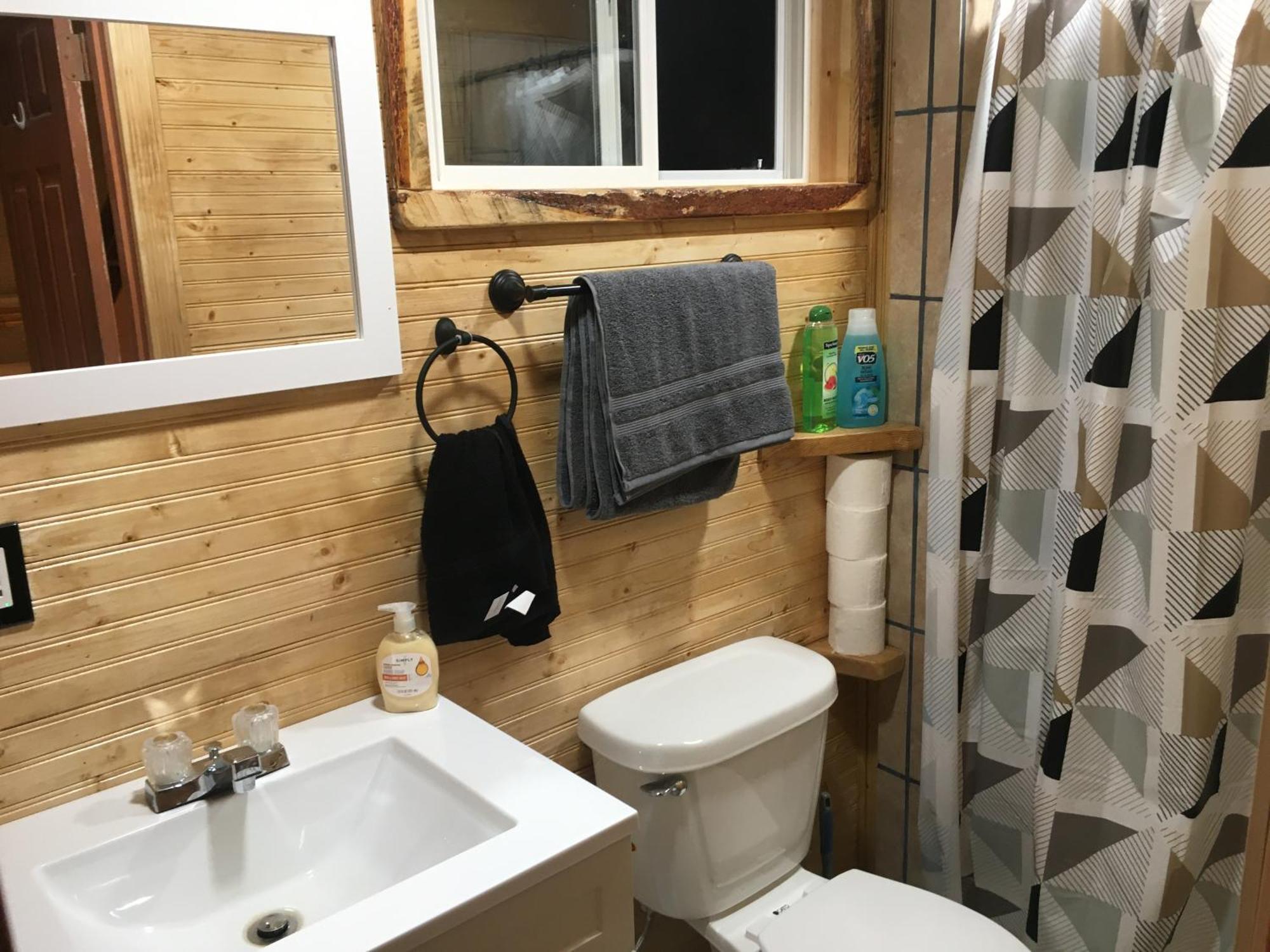 New Cabin 1 Car Rental Available 커스터 외부 사진